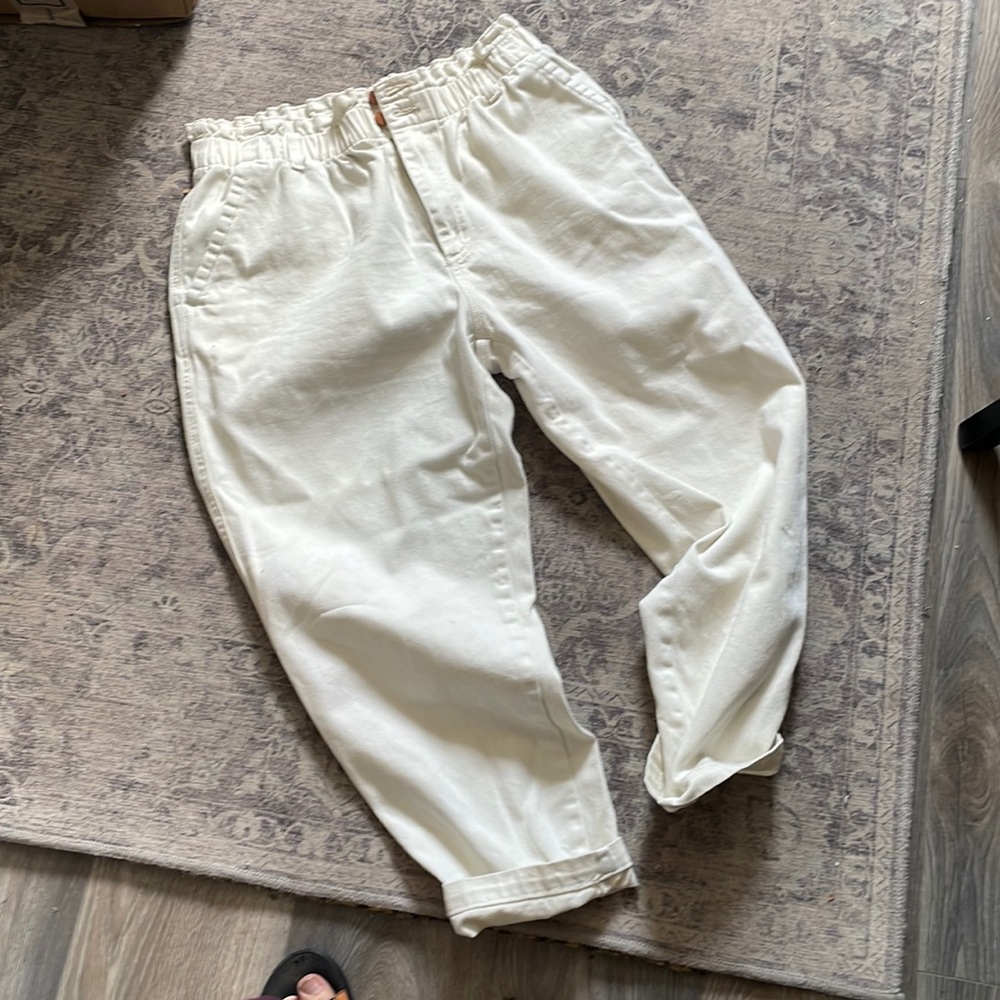 Universal thread, paper bag waist jeans. Cream color sz 14. Good used condition.